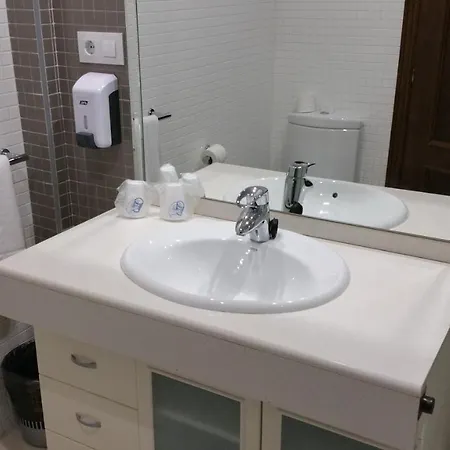 Casa de hóspedes Tilos 4*